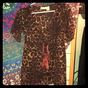 DKNY Leopard Print top size SMALL 🐆